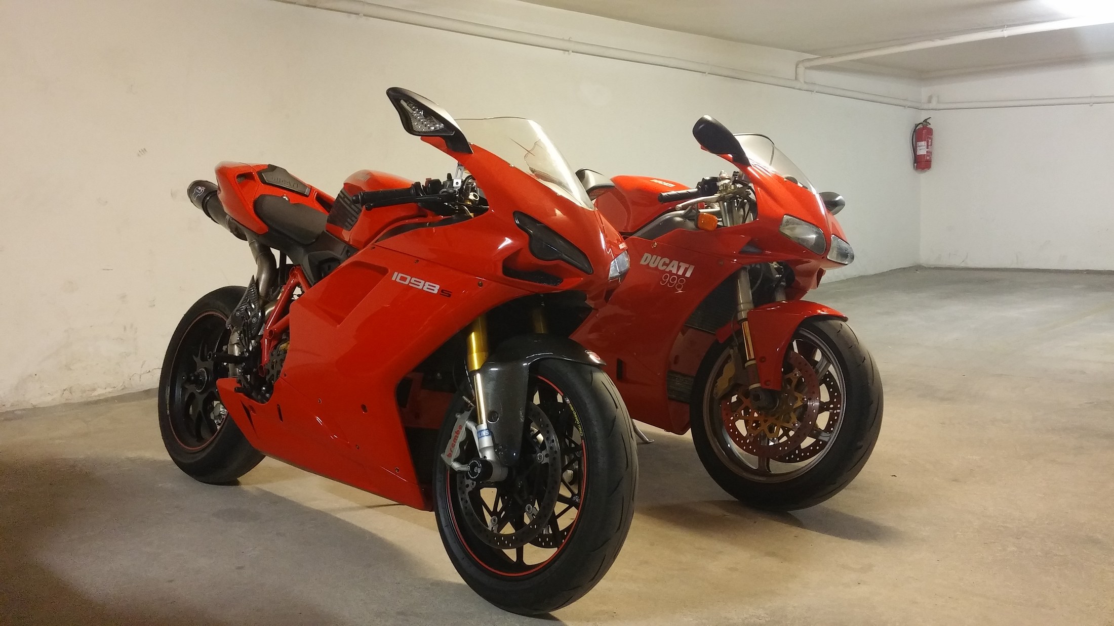 Ducati μαζί με άλλη μοτοσυκλέτα